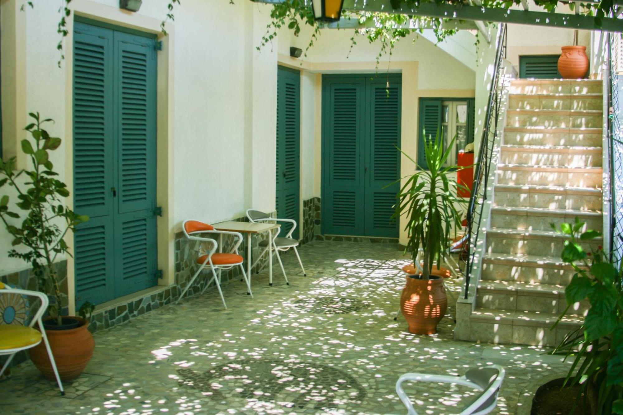 George Apartments Livadia  Exterior foto
