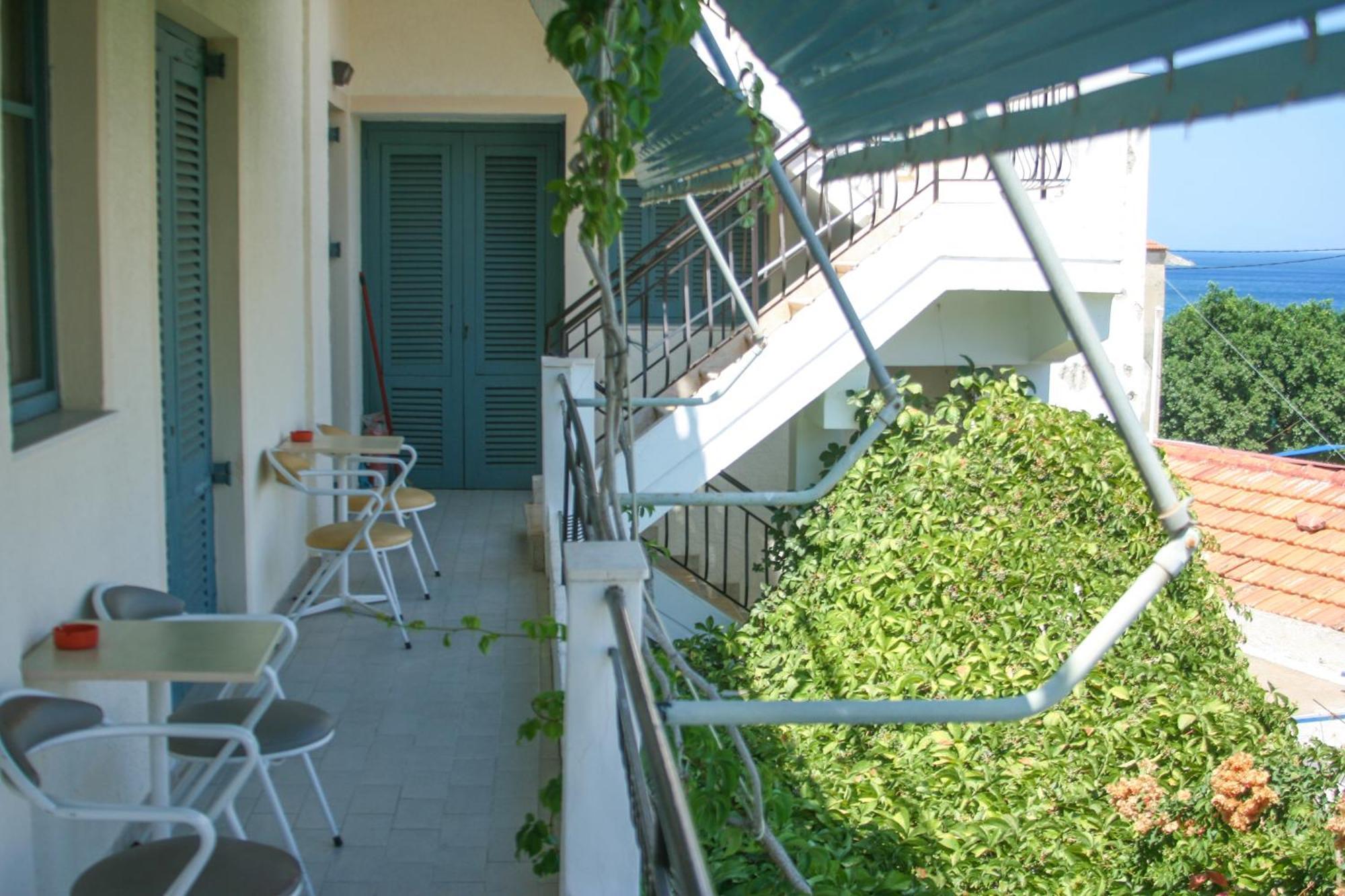 George Apartments Livadia  Exterior foto